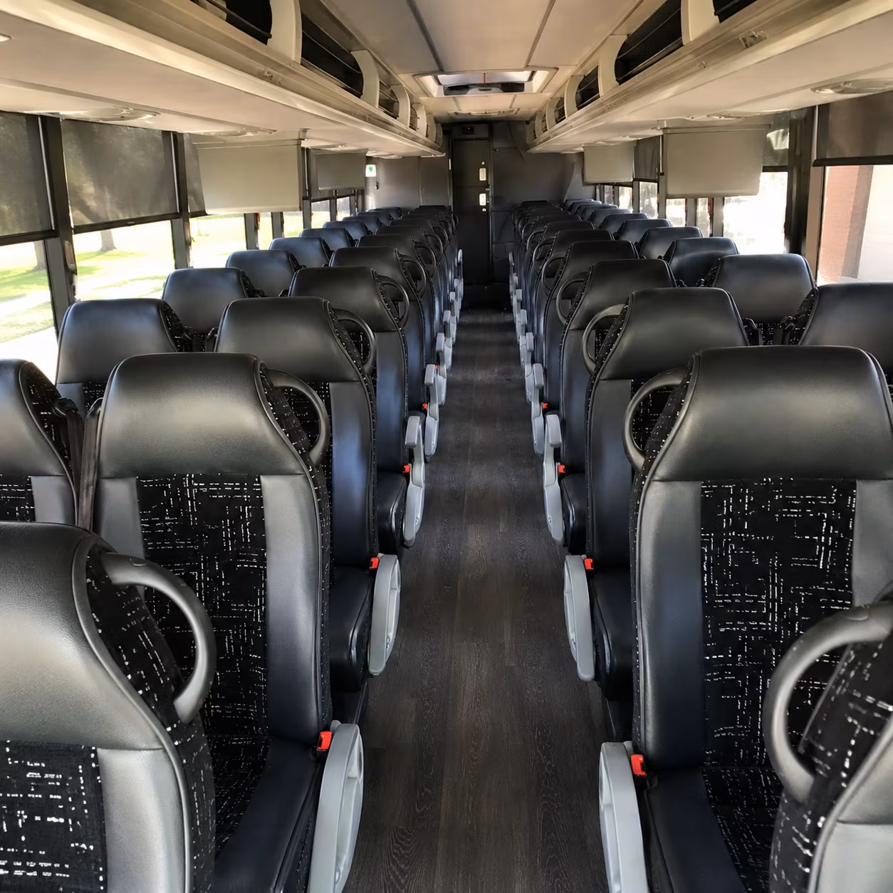 charter bus rentals from new rochelle for school college group trips