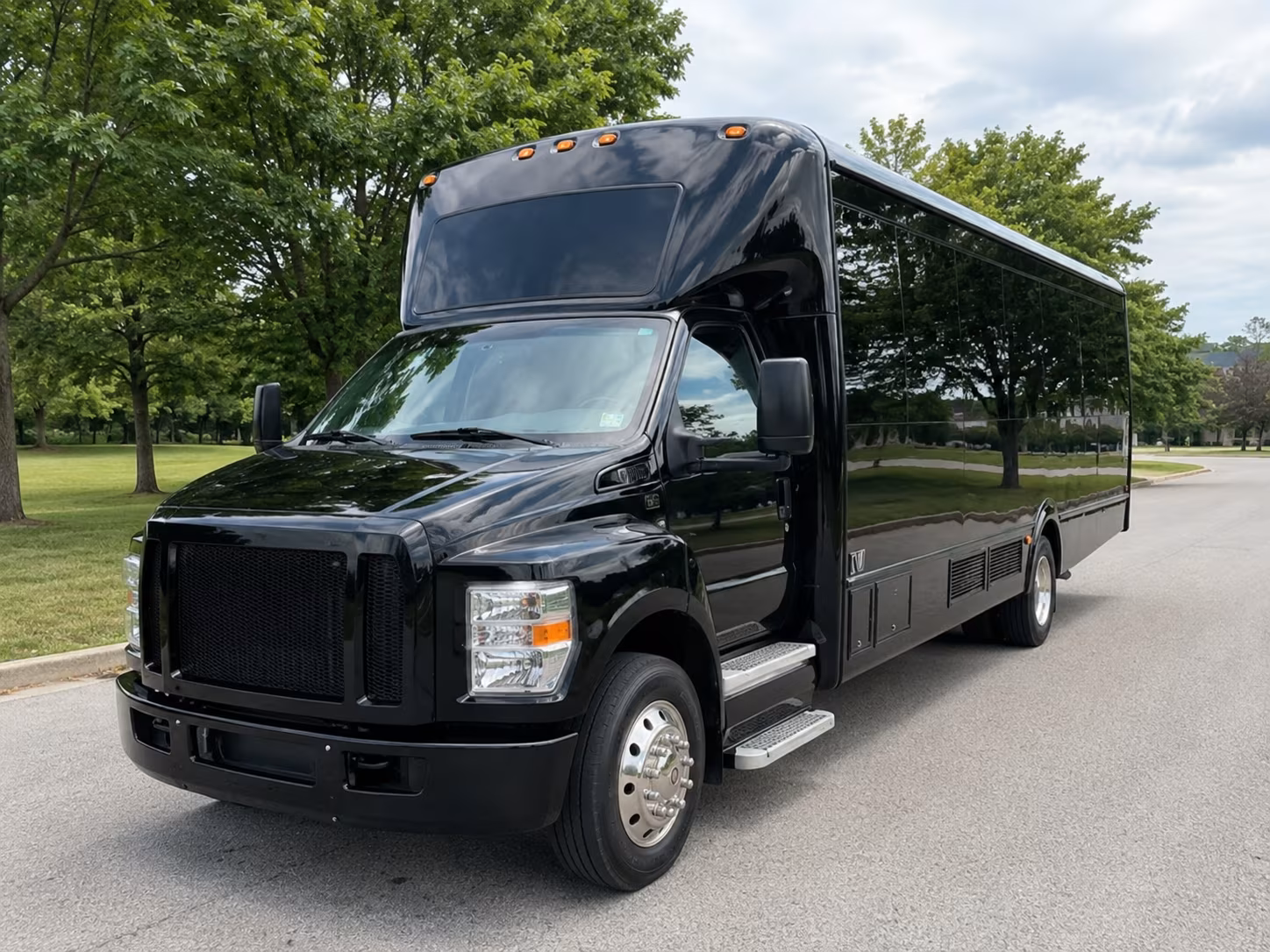 new rochelle party bus