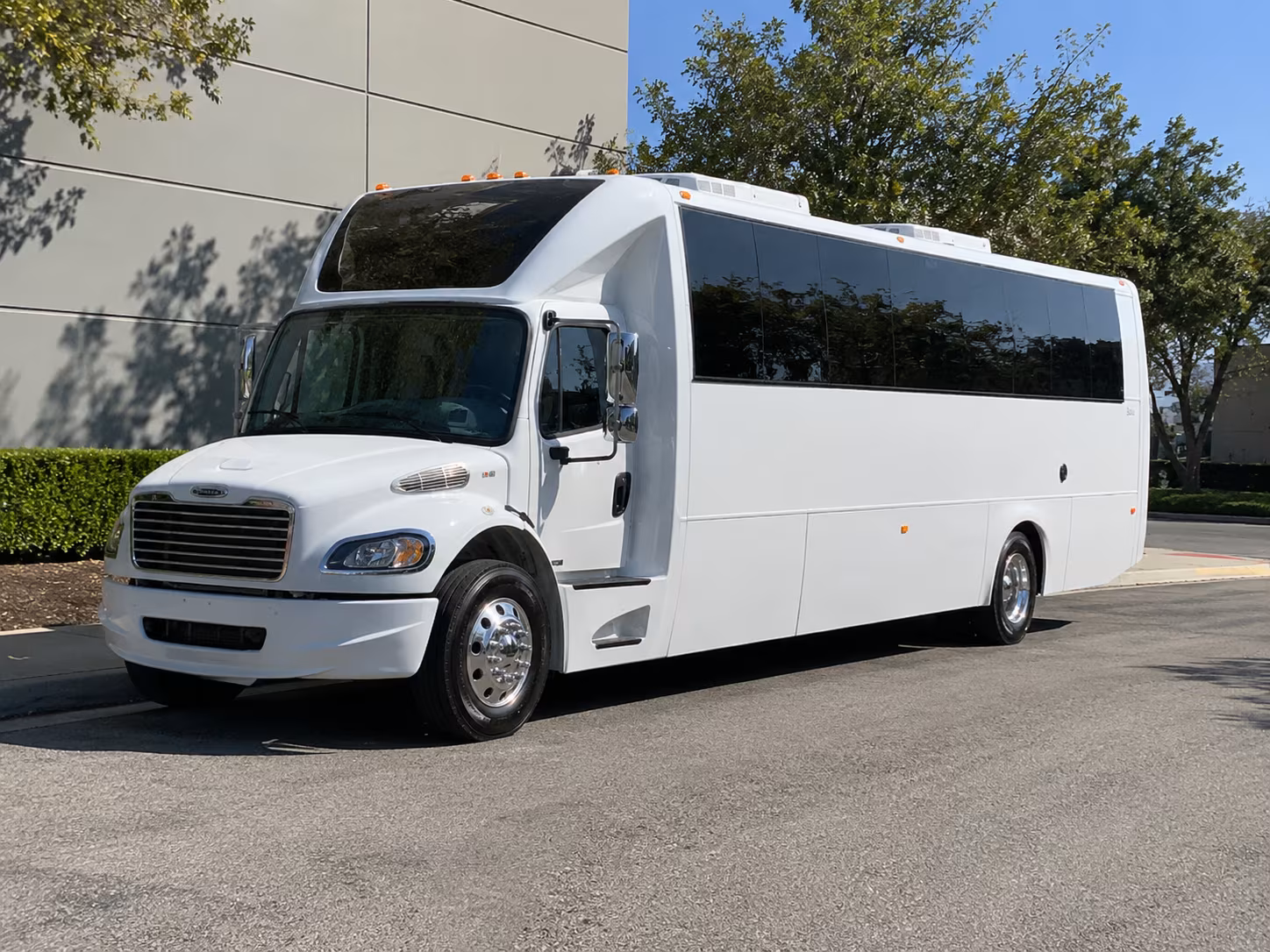 party buses and charter buses to knicks and rangers games at madison square garden